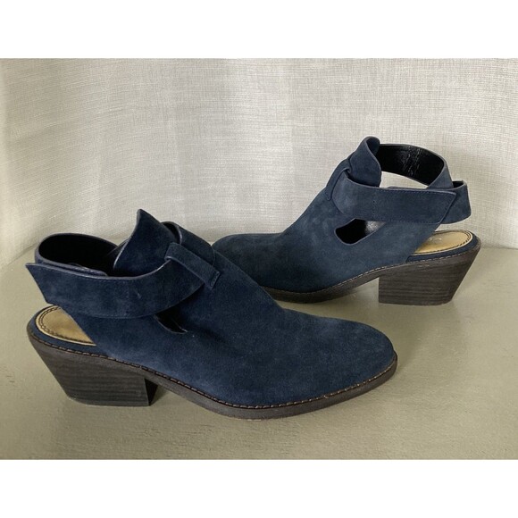 Splendid Suede Booties 7.5 US Carmelo Ankle Wrap Almond Toe Hook & Loop Blue EUC - Picture 9 of 9